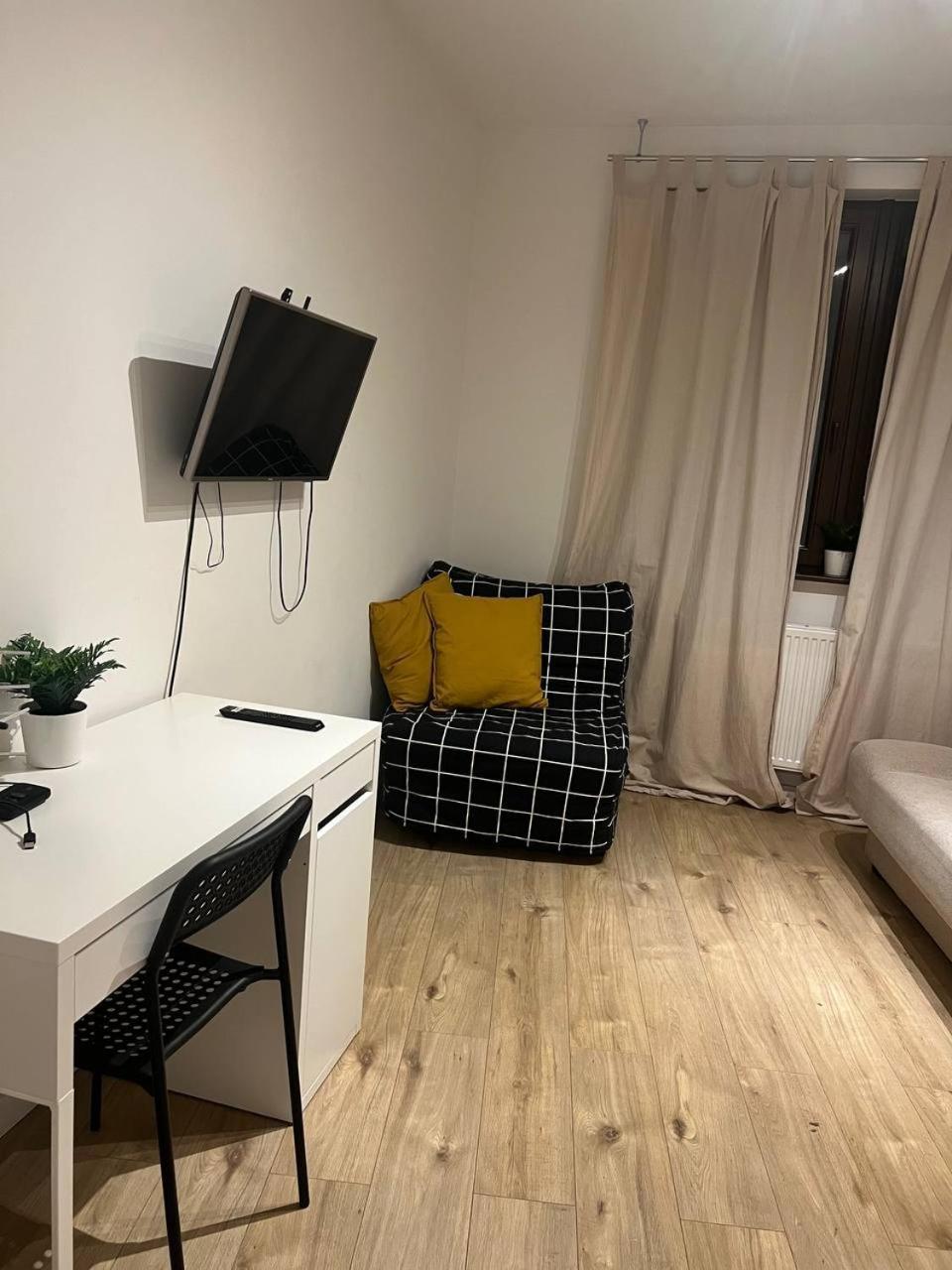City Center - 3 Rooms - New Building - Private Parking Place - Garage 弗罗茨瓦夫 外观 照片